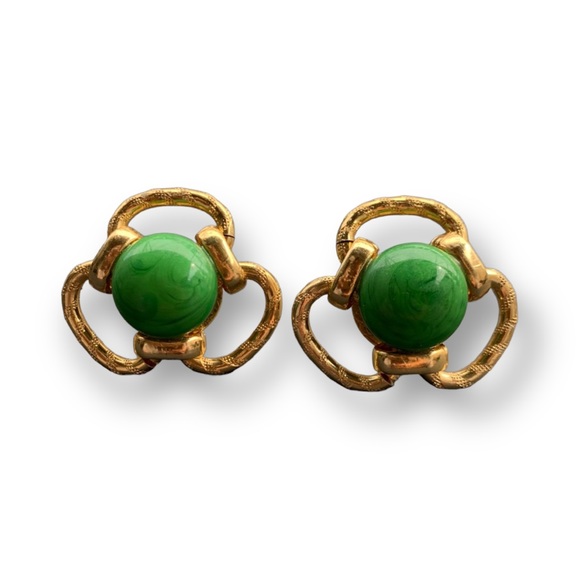 Luxury gold and green stone vintage clip on earrings - Picture 7 of 8